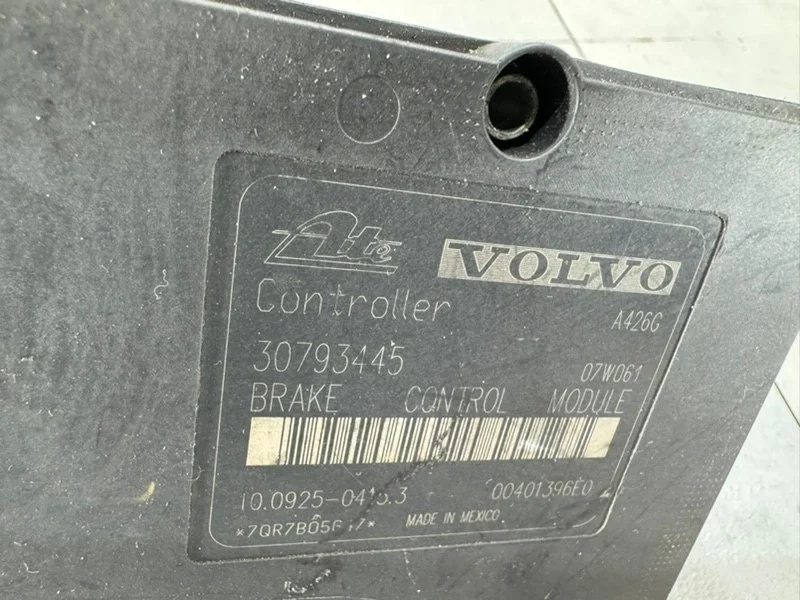 Блок abs Volvo XC90