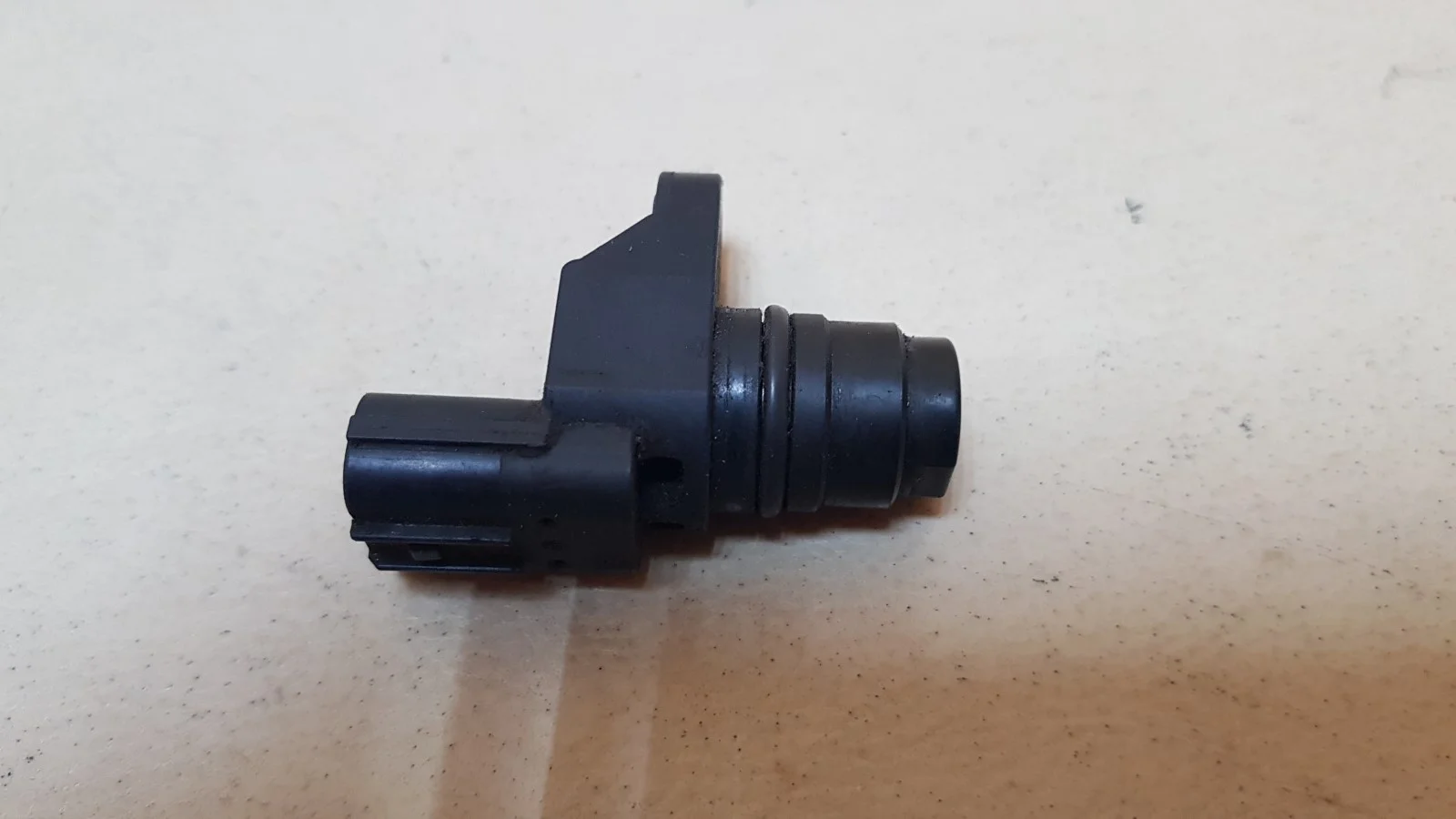 датчик положения распредвала HONDA FIT, JAZZ 1, GD GD1 GD3   ХОНДА   ФИТ, ДЖАЗ    37510pnb003 2001-2008 (контрактная запчасть)