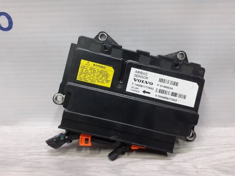 Блок управления AIR BAG Volvo V40 Cross Country 2014 32221578 V40 2.0