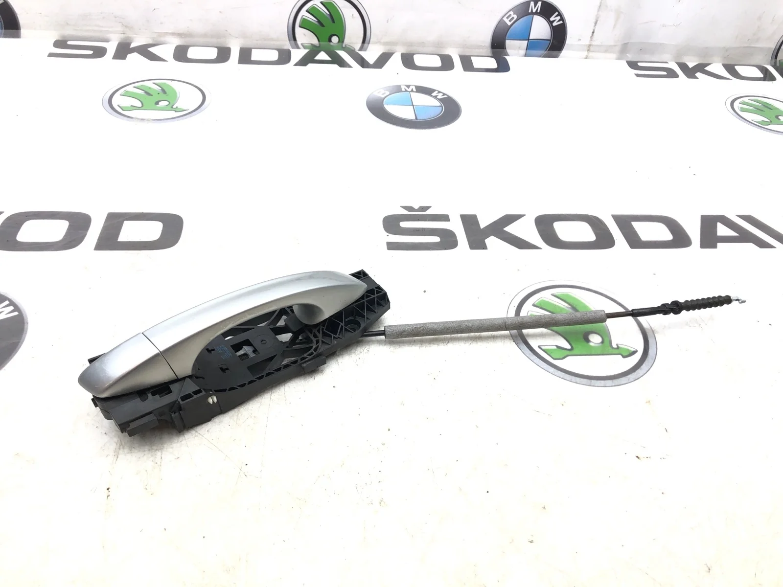 Ручка двери внешняя Skoda Octavia 2014 5L0837885C A7 (5E) 1.6 TDI CLH, задняя правая