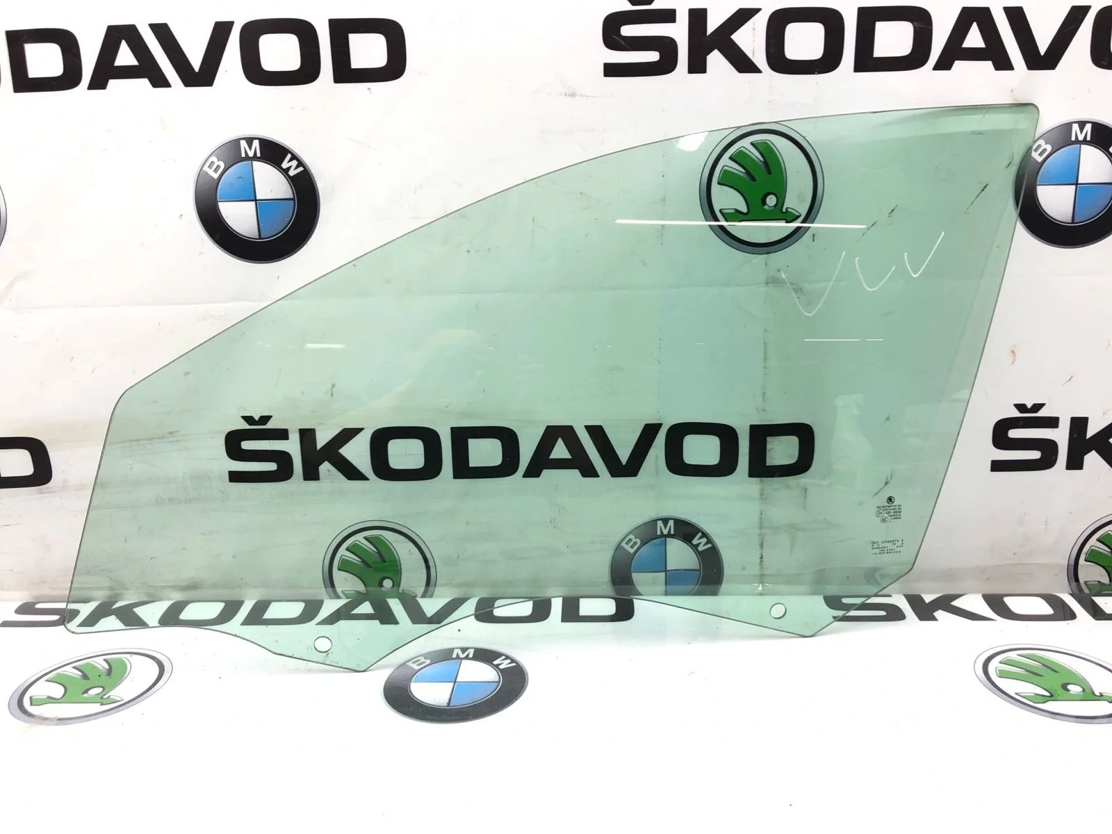 Стекло двери Skoda Octavia 2014 5E0845201A A7 (5E) 1.6 TDI CLH, переднее левое