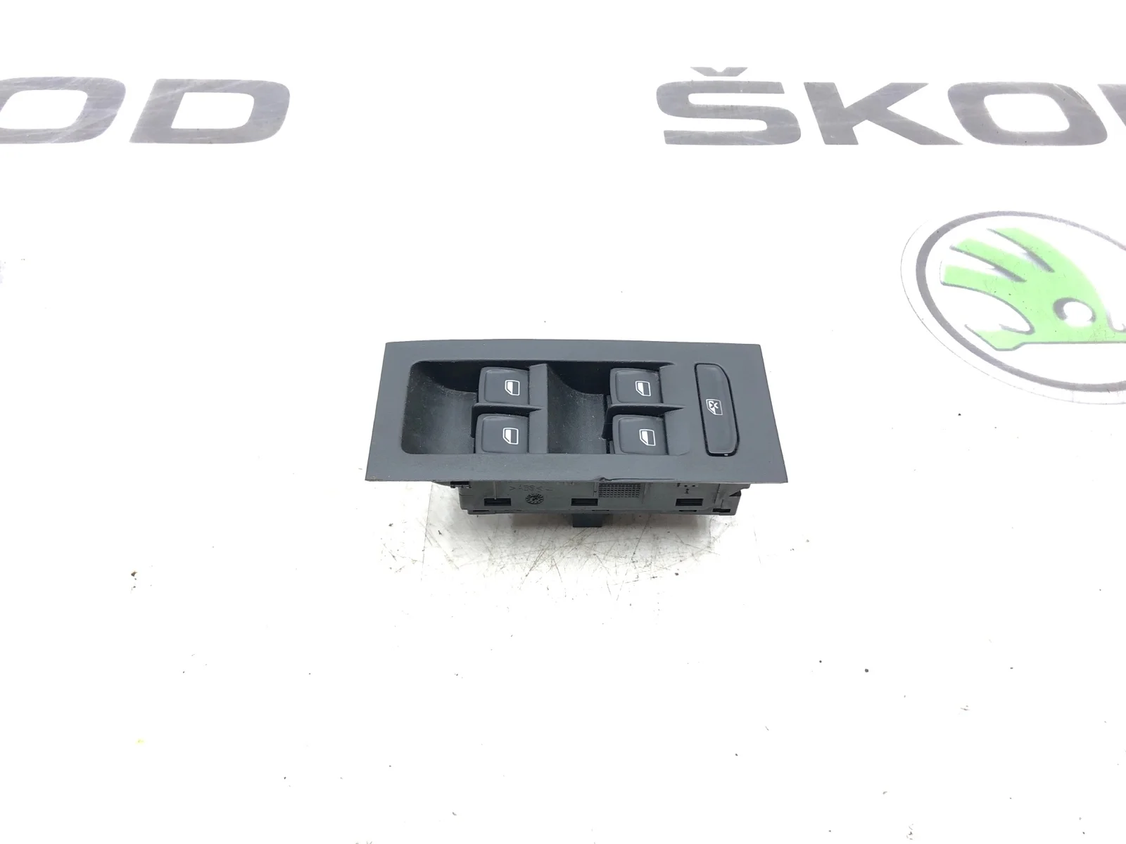 Блок управления стеклоподъемниками Skoda Octavia 2014 5E0959857 A7 (5E) 1.6 TDI CLH