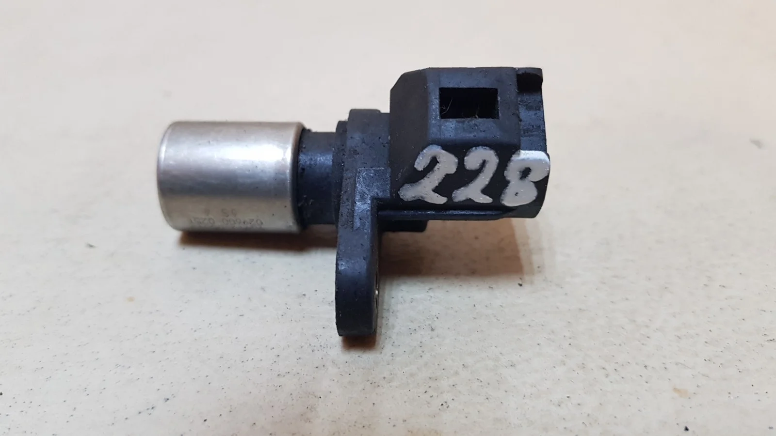 датчик положения коленвала TOYOTA CAMRY 6, XV30 MCV30   ТОЙОТА   КАМРИ    9091905012 2001-2006 (контрактная запчасть)
