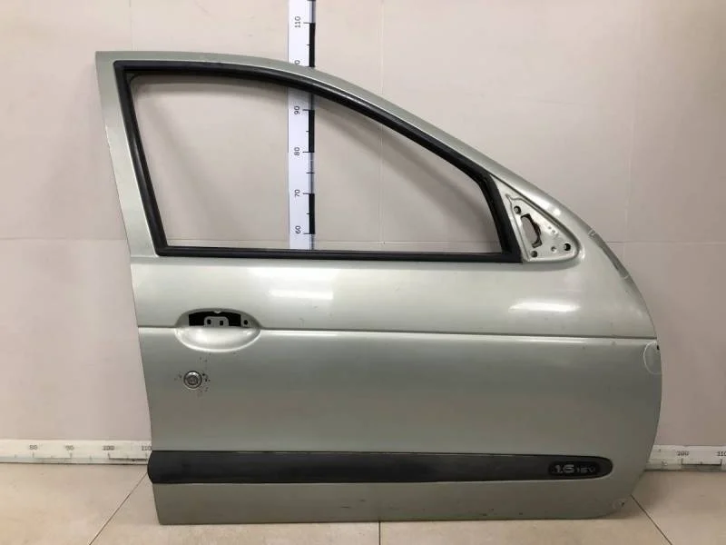 Дверь передняя правая Renault Megane 1 1999-2002
