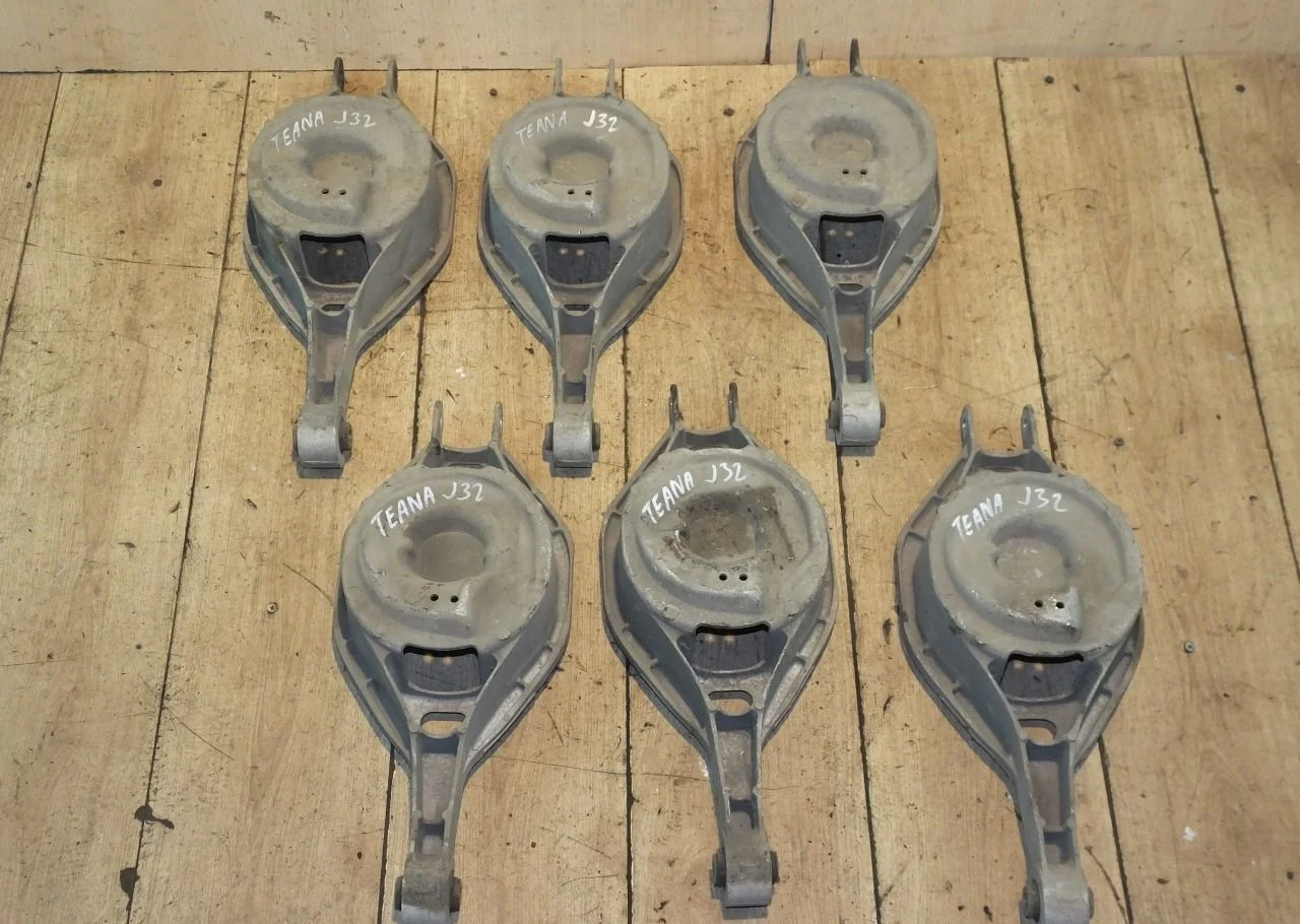 Рычаг задний нижний Nissan Teana J32