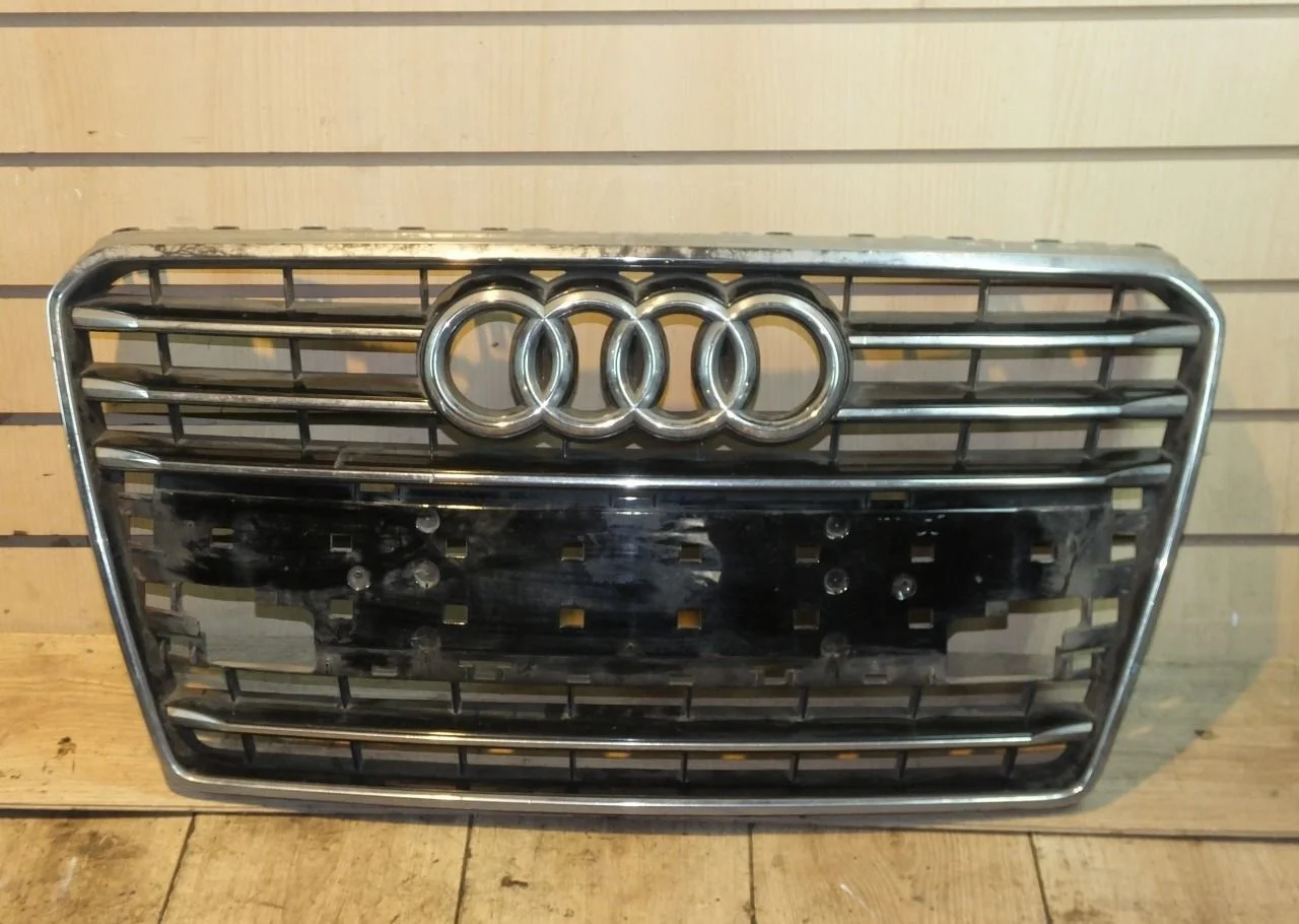 Решетка радиатора Audi A7 2010-2014г