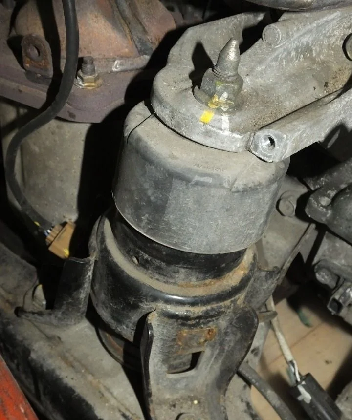 Опора двигателя нижняя Nissan Teana J32