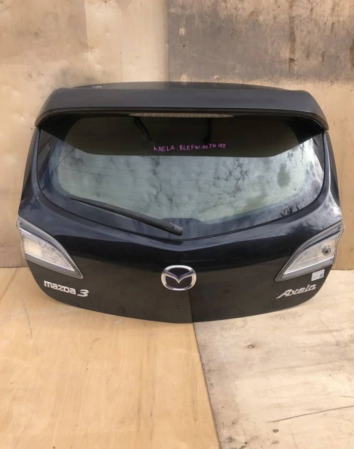 Крышка багажника в сборе Mazda 3 BL