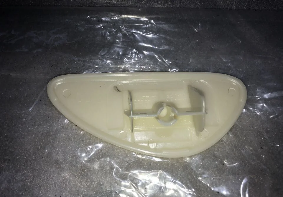 Крышка форсунки фар левая Infiniti QX70/FX S51