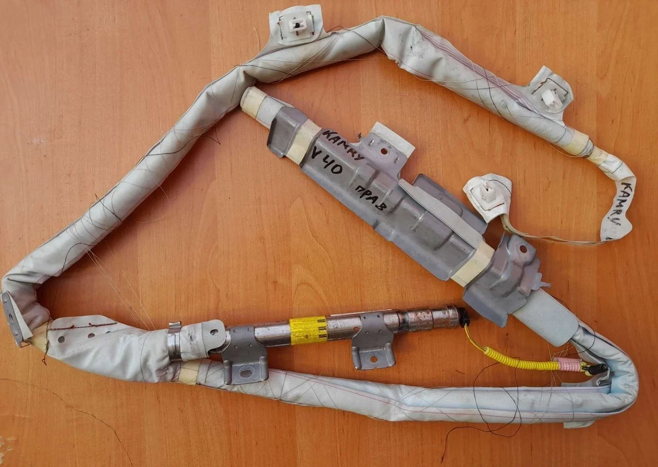 Шторка безопасности правая Camry XV40 2009-2011г