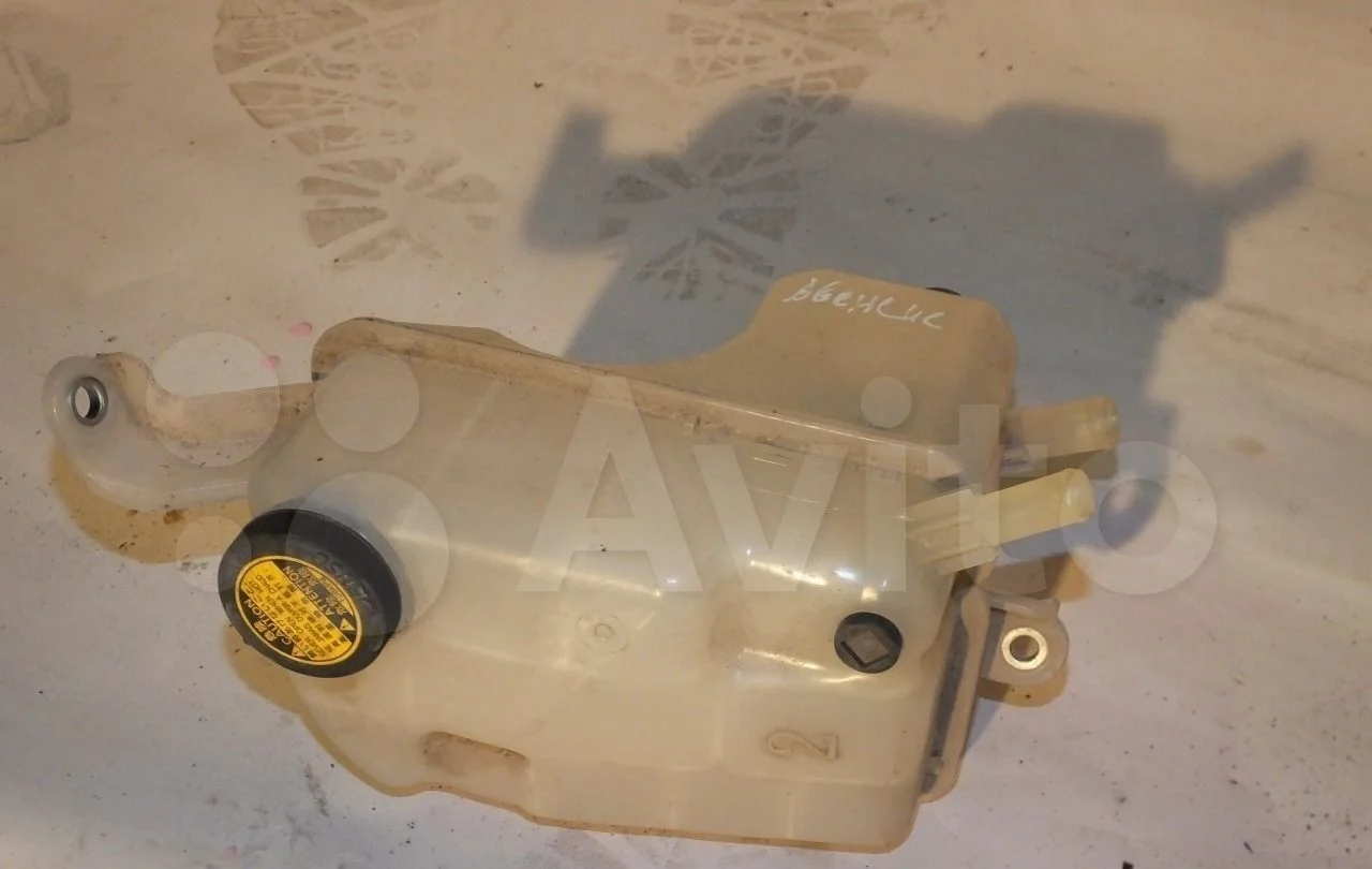 Бачок расширительный Toyota Avensis T270