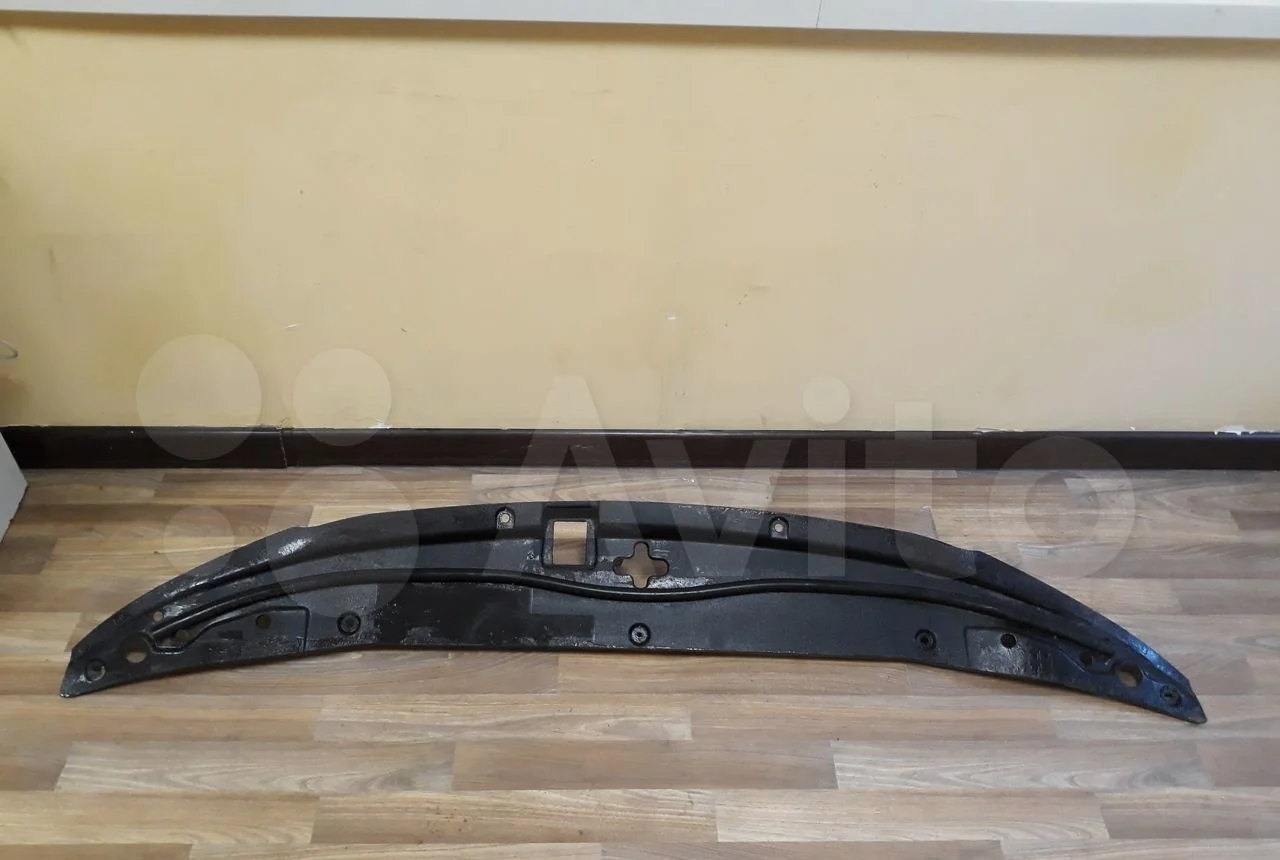 Накладка панели передняя Toyota Land Cruiser 200