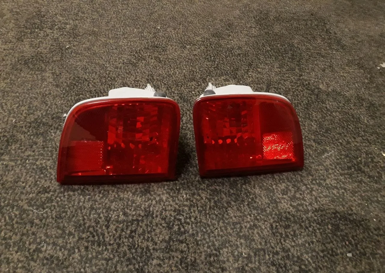 Фонарь противотуманный Toyota Land Cruiser 200