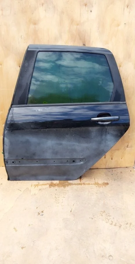 Дверь задняя левая Peugeot 308 2007-2011г