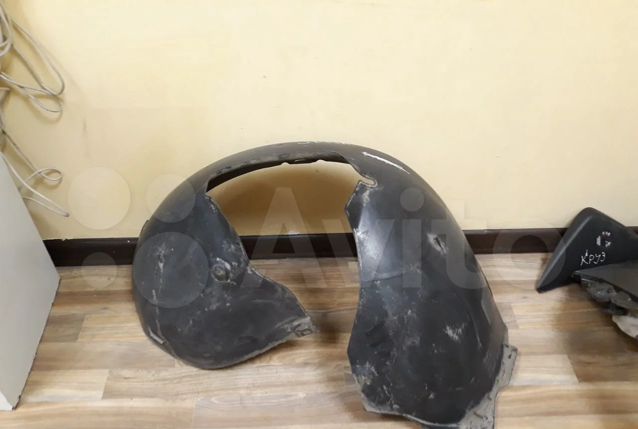 Подкрылок передний правый Volkswagen Jetta 05-10г