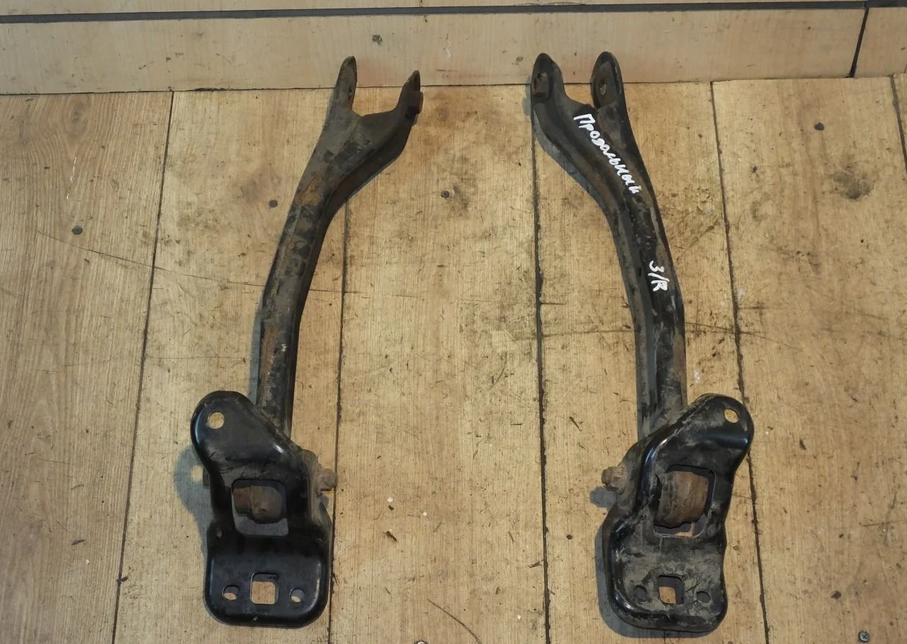 Рычаг задний продольный Suzuki Grand Vitara