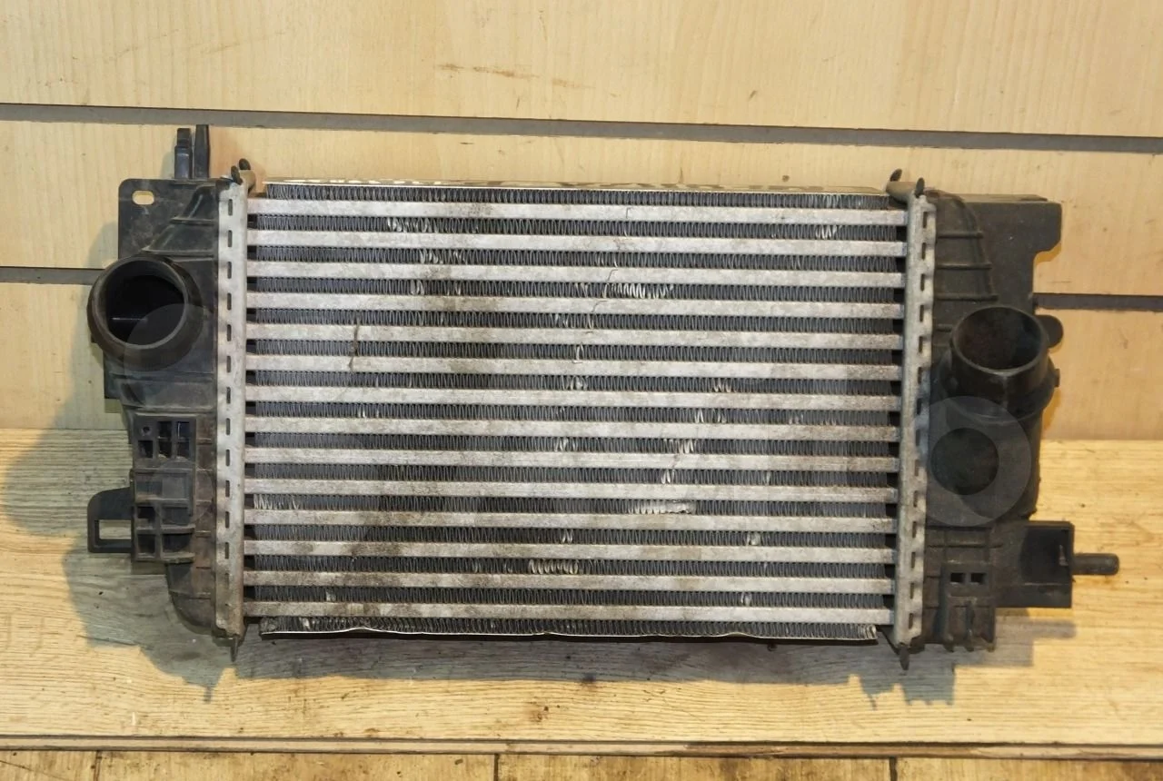 Радиатор интеркулера Opel Meriva B