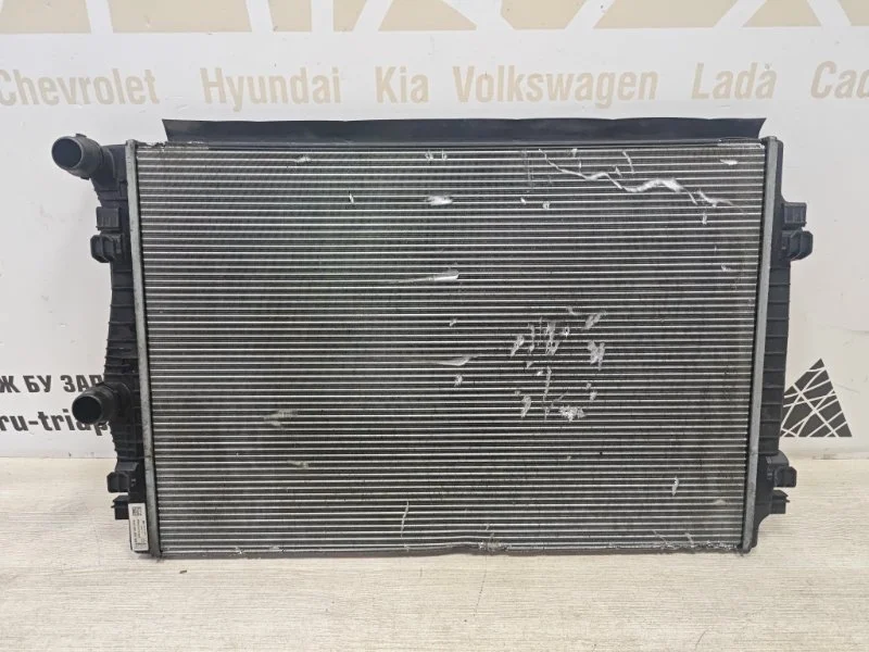 Радиатор охлаждения двигателя Skoda Octavia 2019-2022 A8 NN3
