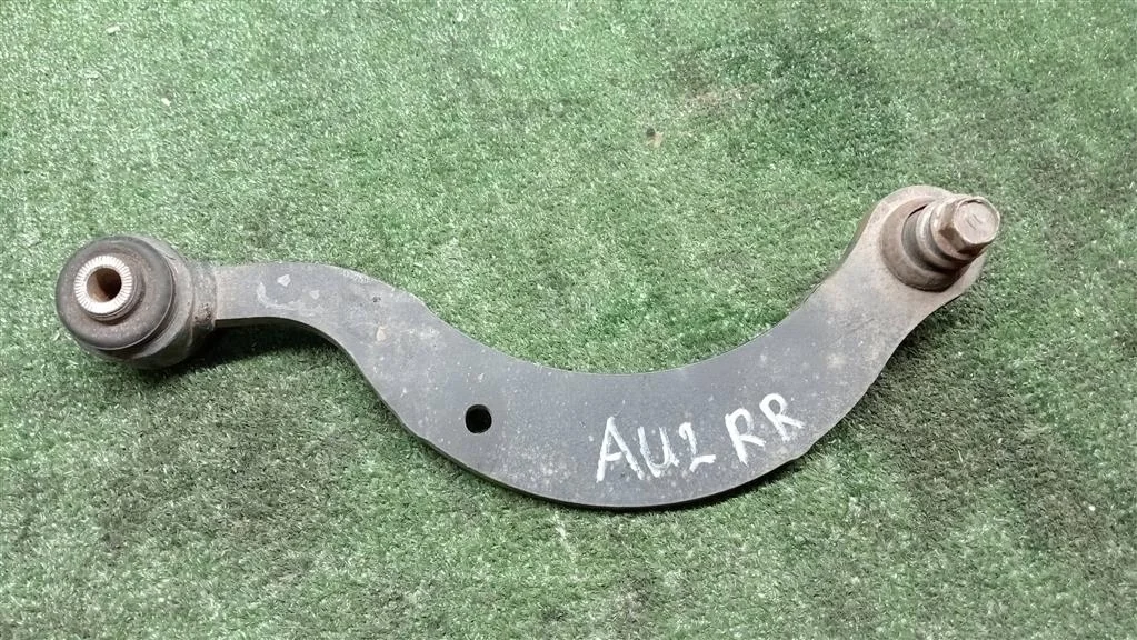 Б.у. рычаг TOYOTA AURIS ZRE150 TOYOTA AURIS ZRE150