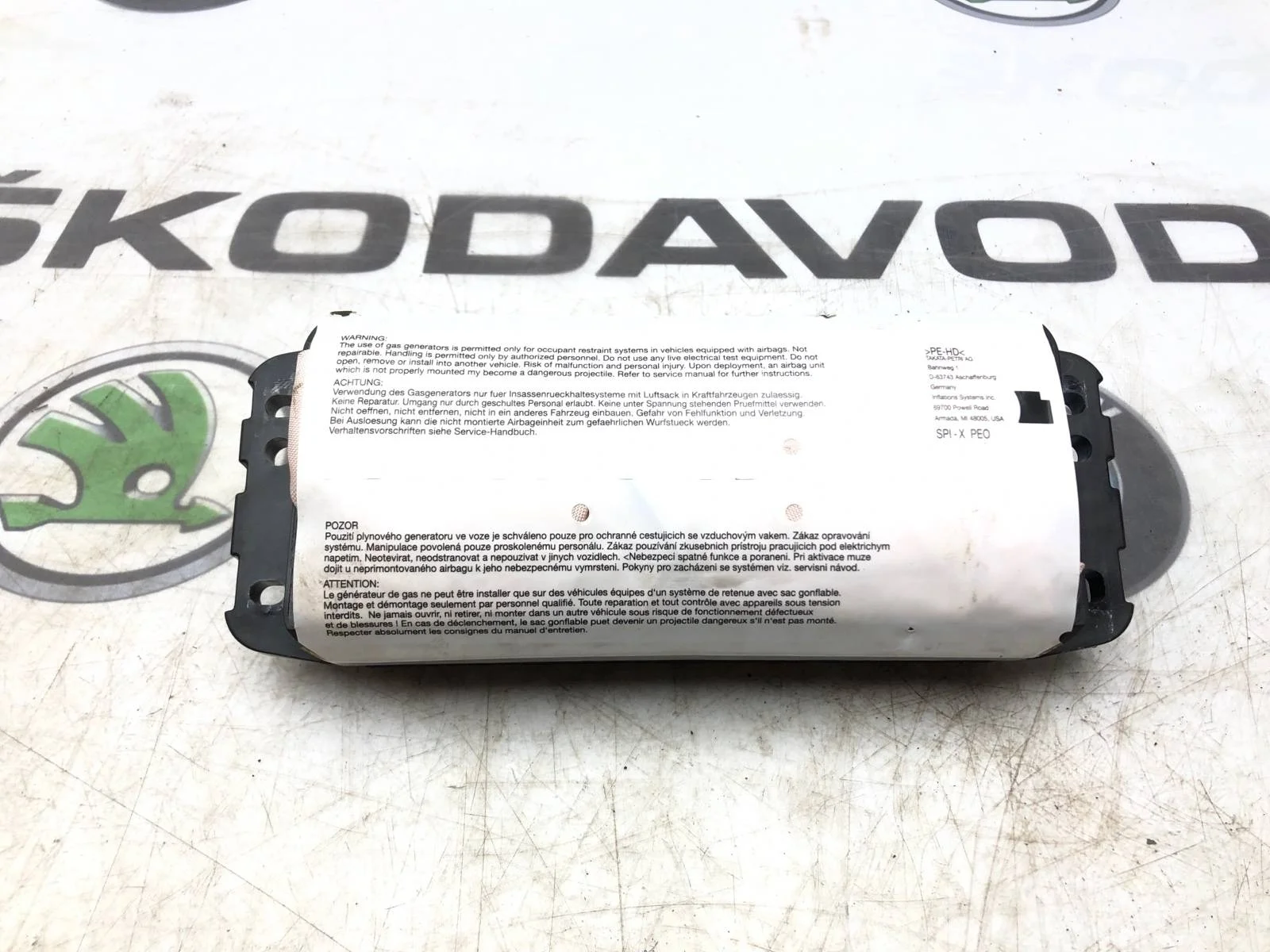 Подушка безопасности пассажира Skoda Octavia 2011 5L0880208 A5 (1Z) 1.6 TDI CAYC