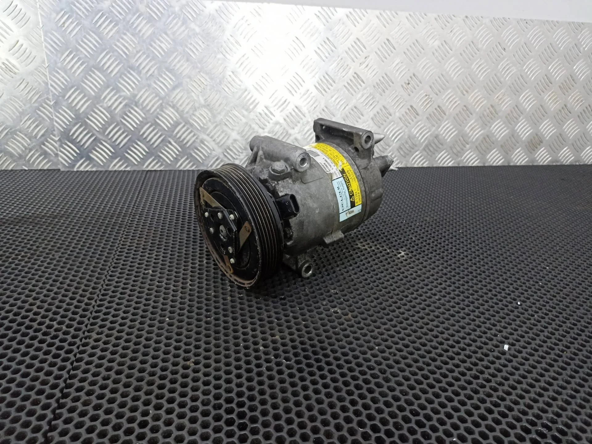Компрессор кондиционера Renault Scenic 2 рест.