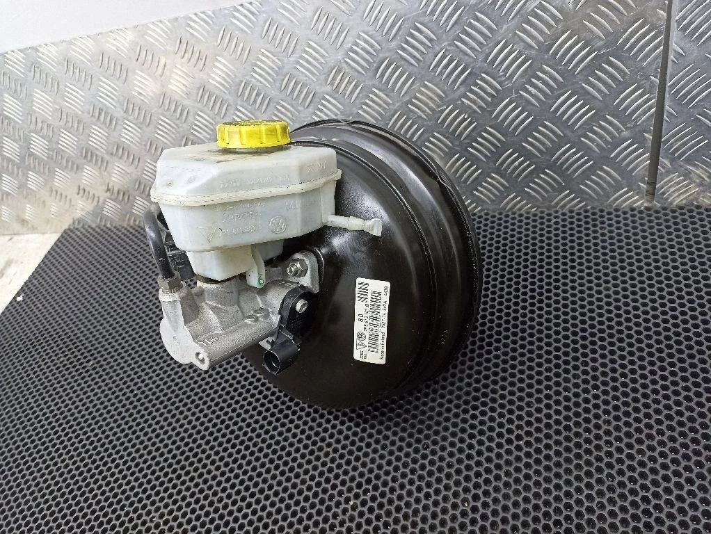 Вакуумный усилитель тормозов Volkswagen Touareg 2