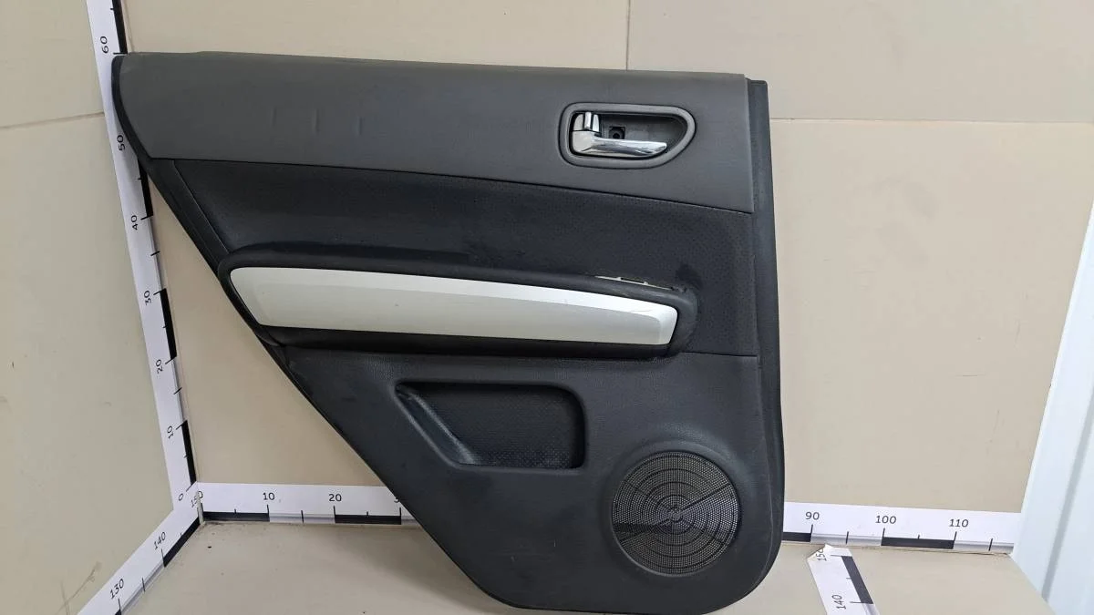 Обшивка двери задней левой Nissan X-Trail T31 2007-2014