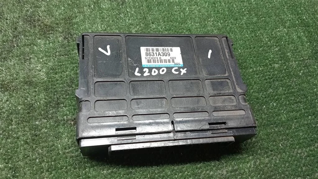 Б.у. блок управления кпп MITSUBISHI L200 KB4T MITSUBISHI L200 KB4T