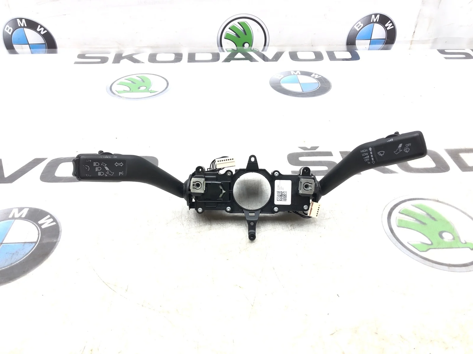 Подрулевой переключатель Skoda Superb 2011 1K5953502K 2 ДОРЕСТАЙЛИНГ (3T) 1.8 CDAB