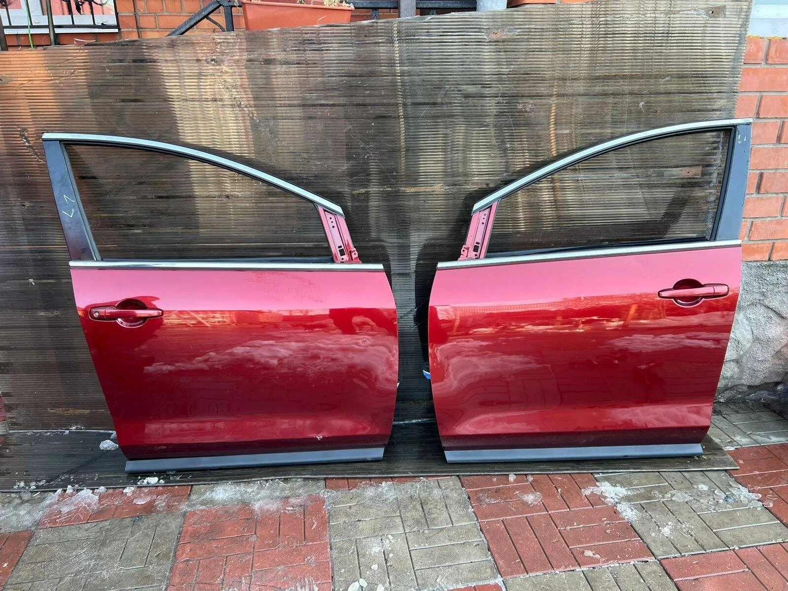 Дверь передняя левая и правая Mazda CX-7