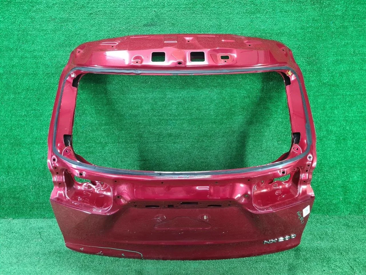 Крышка багажника Lexus Nx (2014-2017)