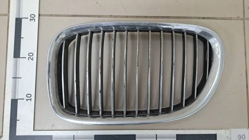 Решетка радиатора левая BMW 7-Series F01 2008-2015