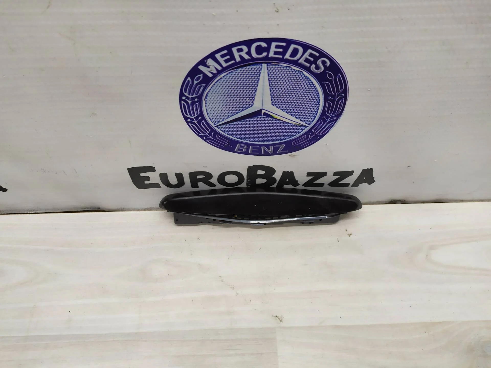 Дисплей парктроников Mercedes W212