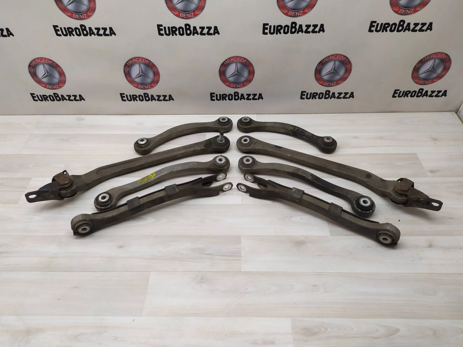Рычаг задней подвески Mercedes W219