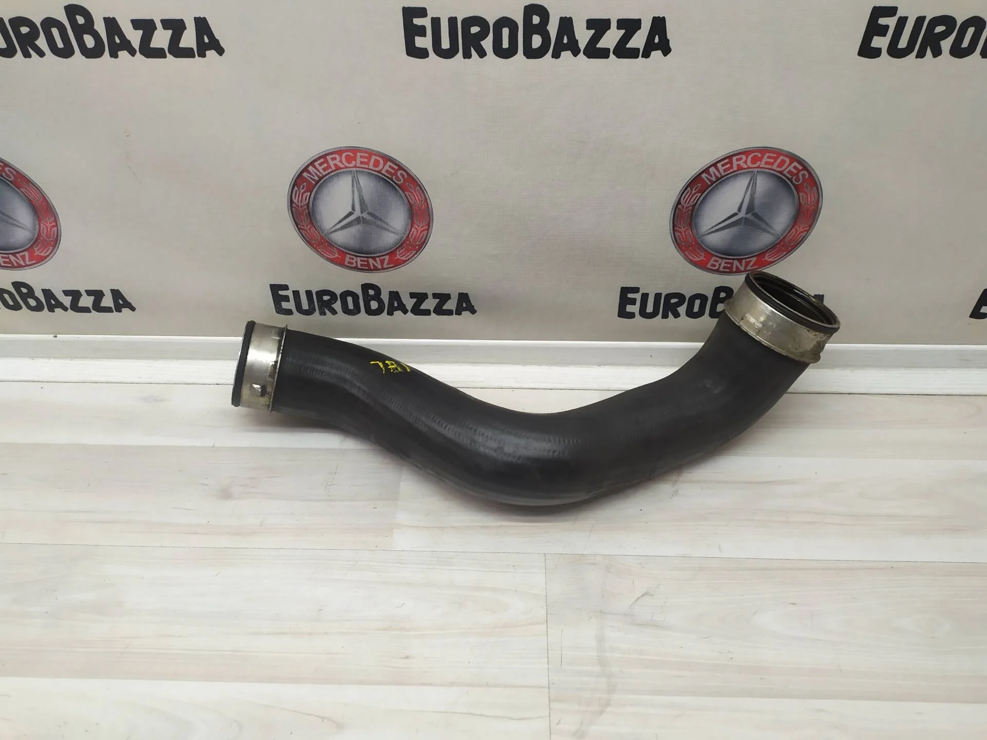 Патрубок интеркулера Mercedes W219