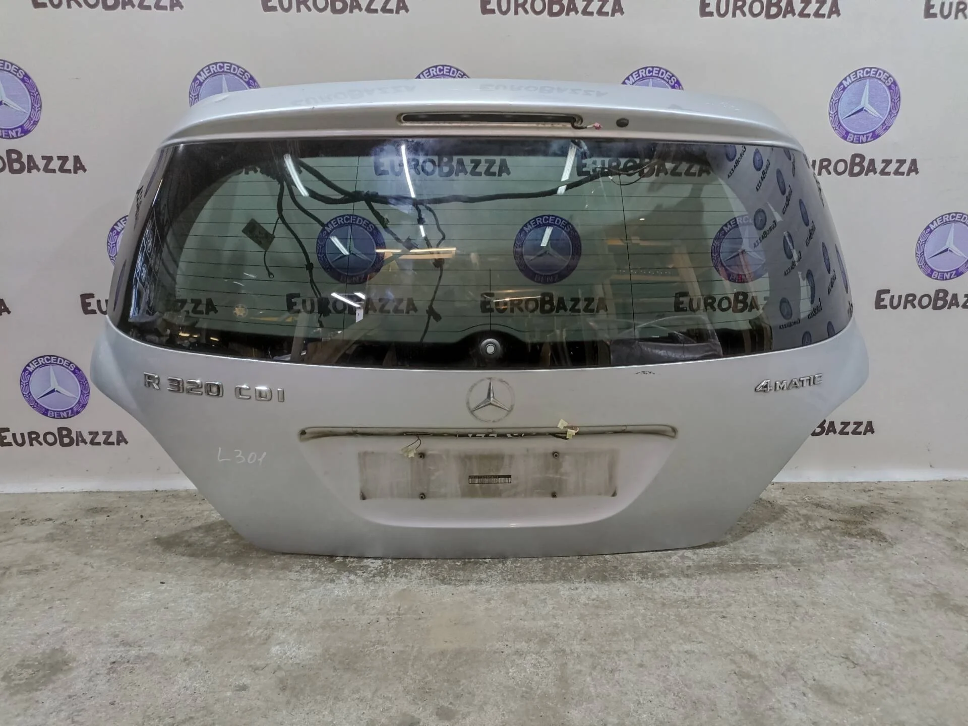 Дверь багажного отделения Mercedes W251