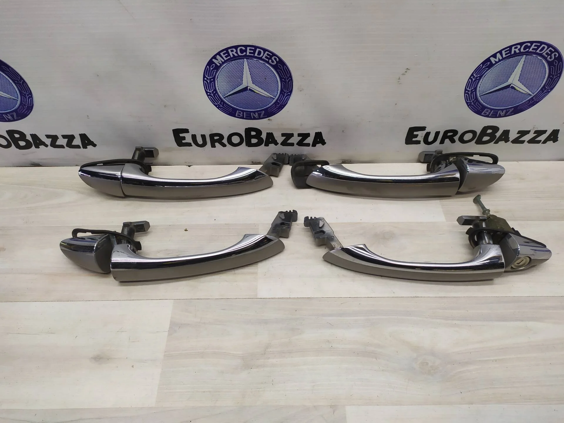 Ручка двери Mercedes W220