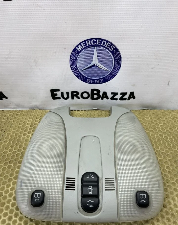 Плафон салонный Mercedes W220