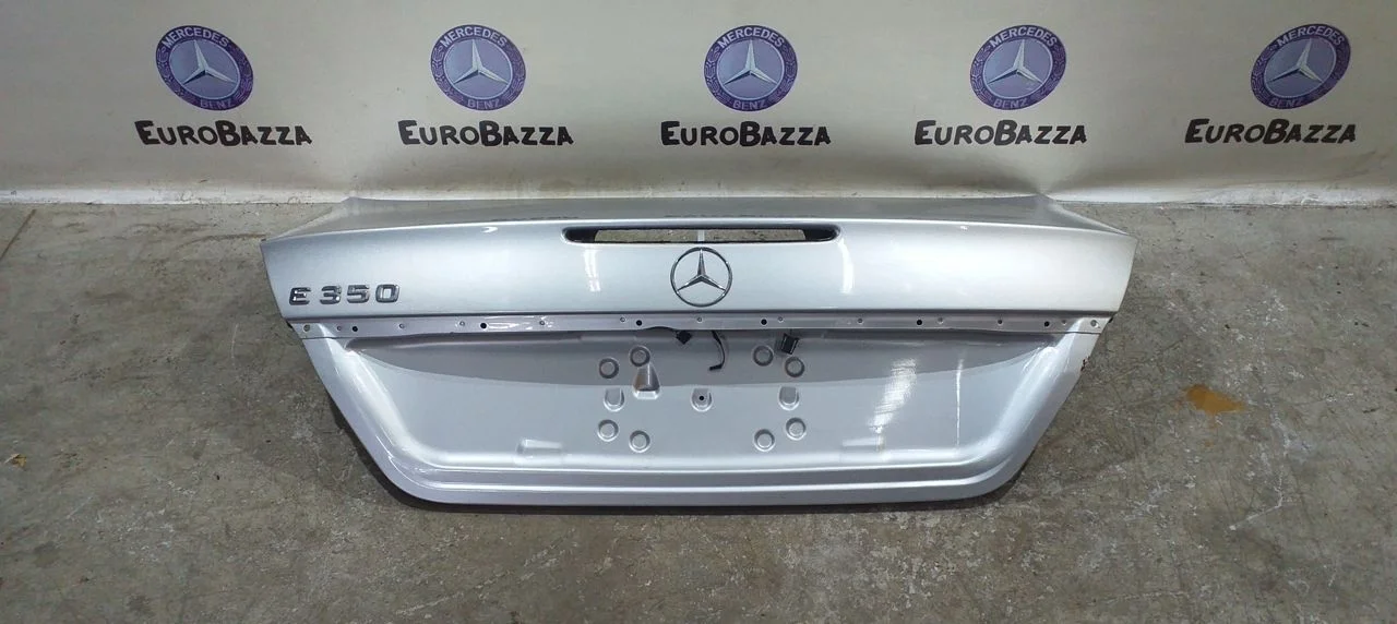 Крышка багажника Mercedes W211