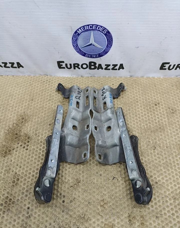 Петли капота Mercedes W203