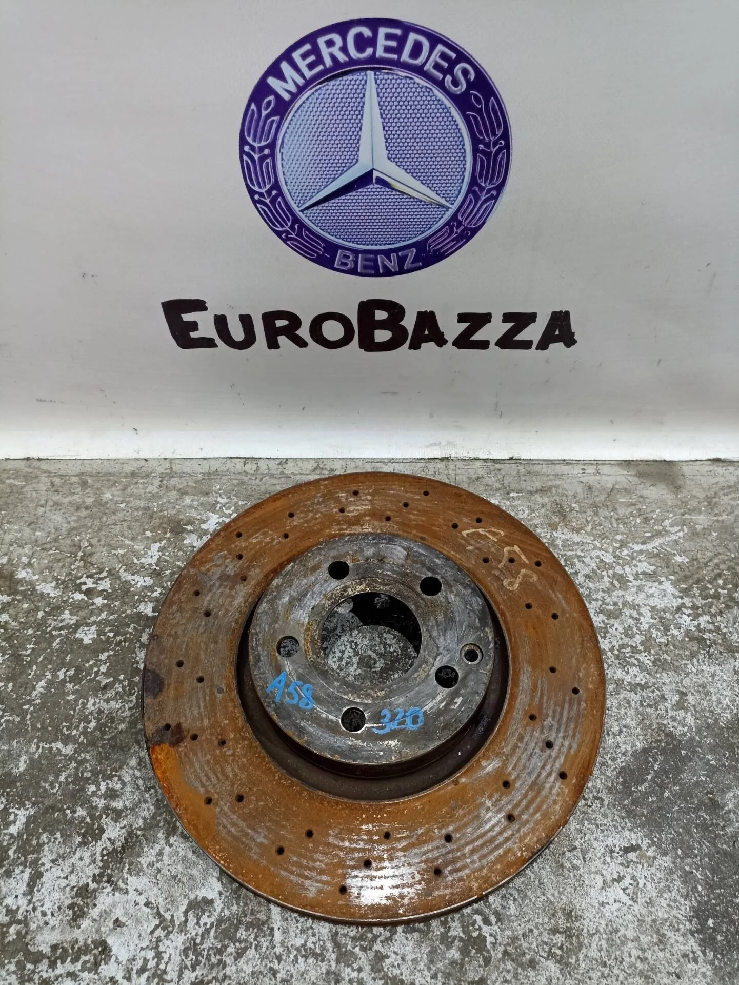 Передний тормозной диск Mercedes W204