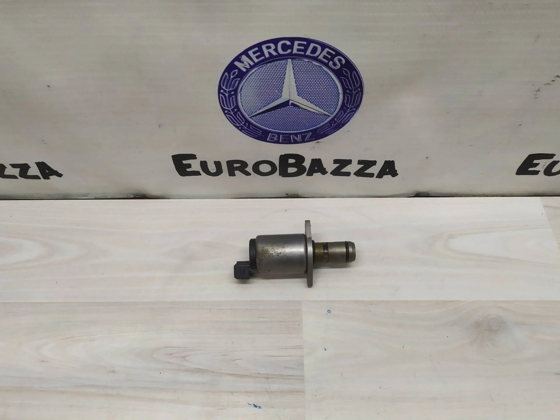 Клапан двухконтурного Гура Mercedes W215