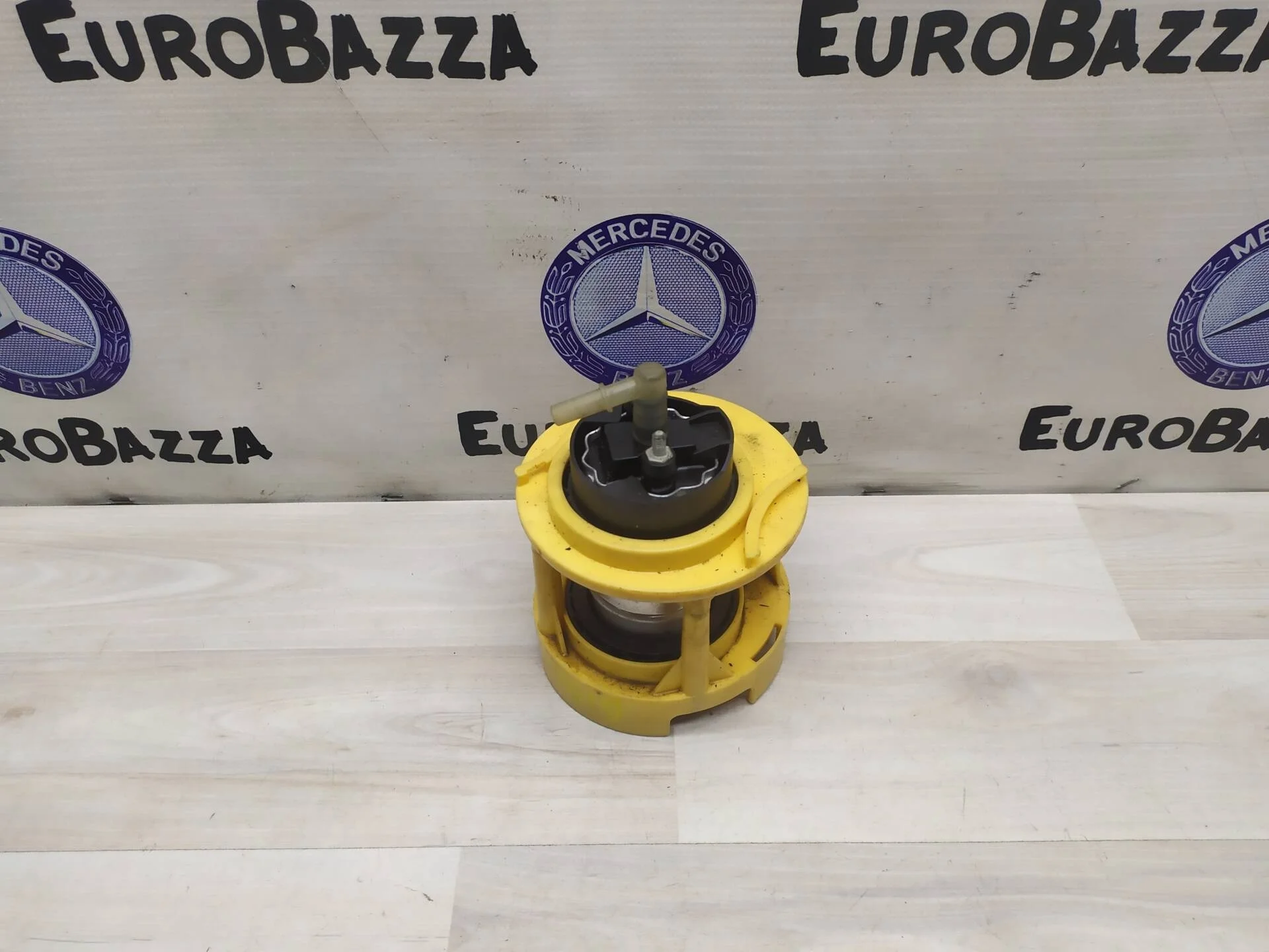Топливный насос Mercedes W221