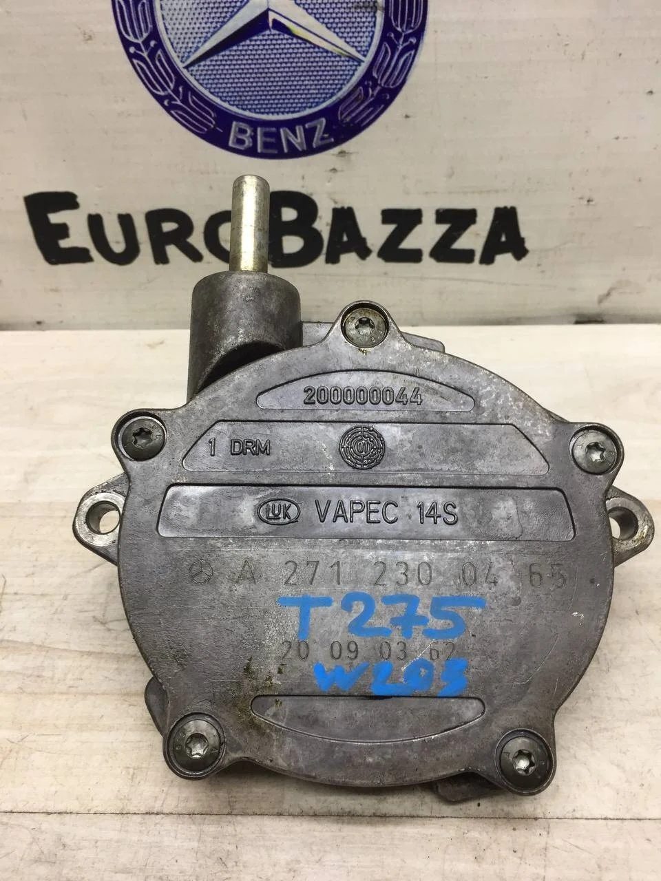 Насос вакуумный Mercedes М271