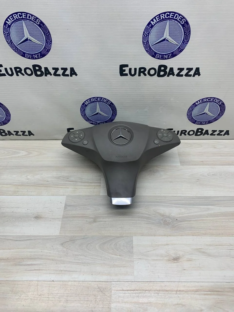 Подушка безопасности в руль Mercedes W207