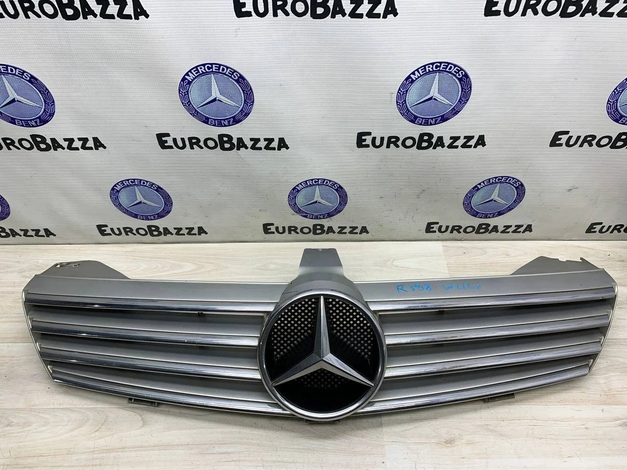 Решетка радиатора Mercedes W219