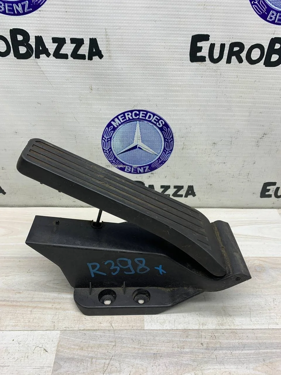 Педаль газа электронная Mercedes W212