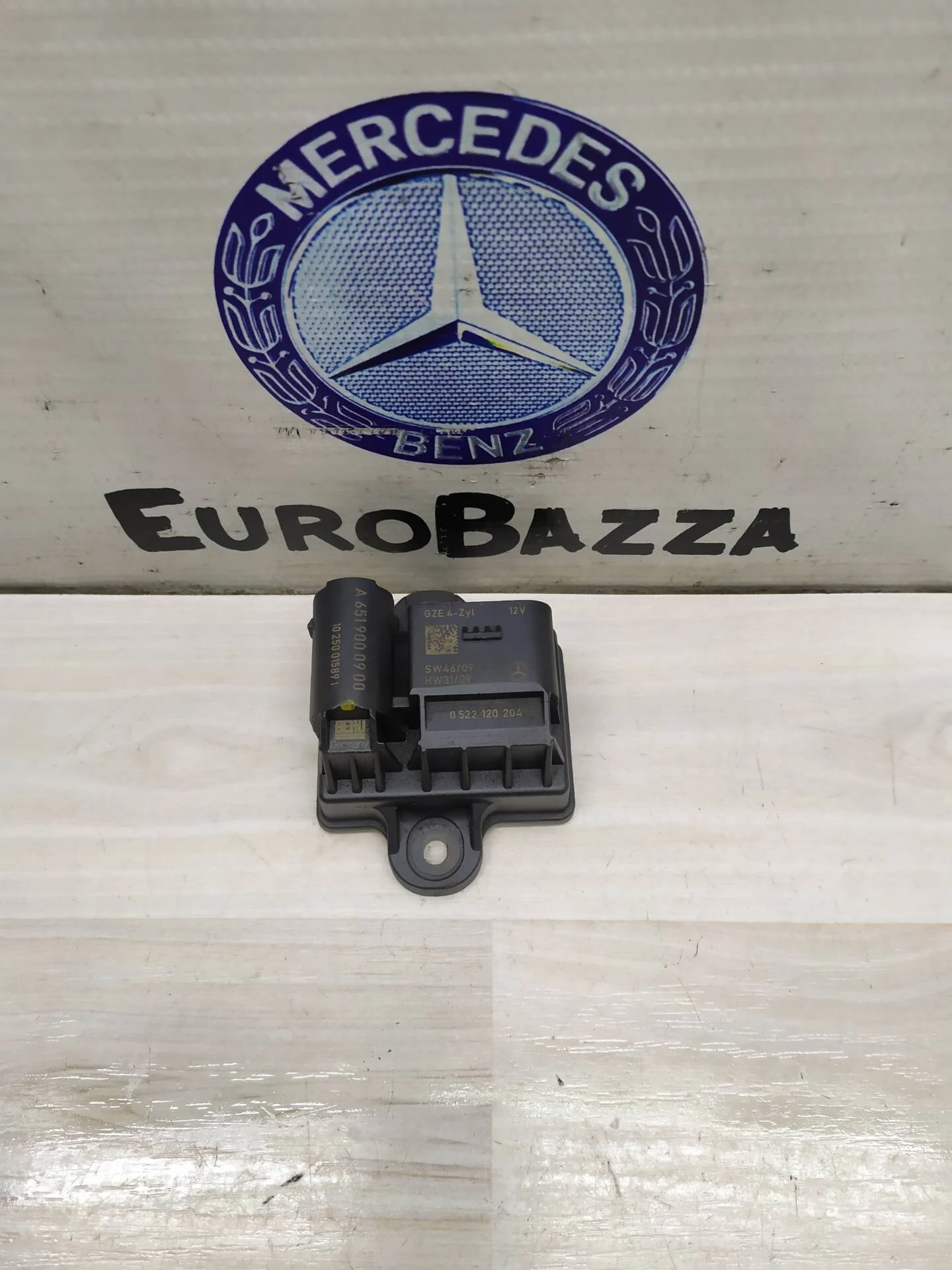 Реле накала свечей Mercedes Om651
