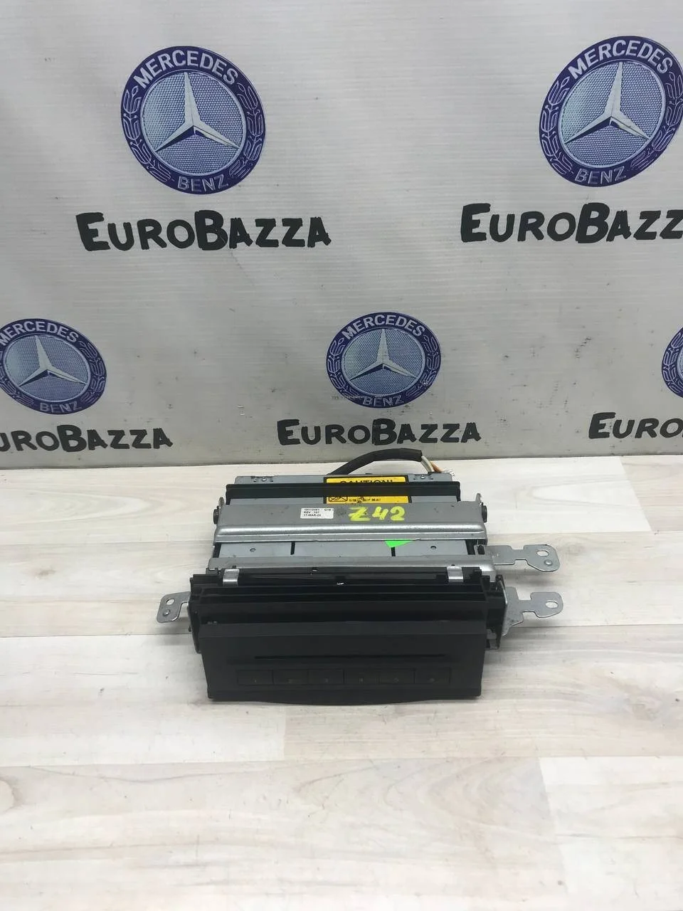Блок навигации Mercedes W211