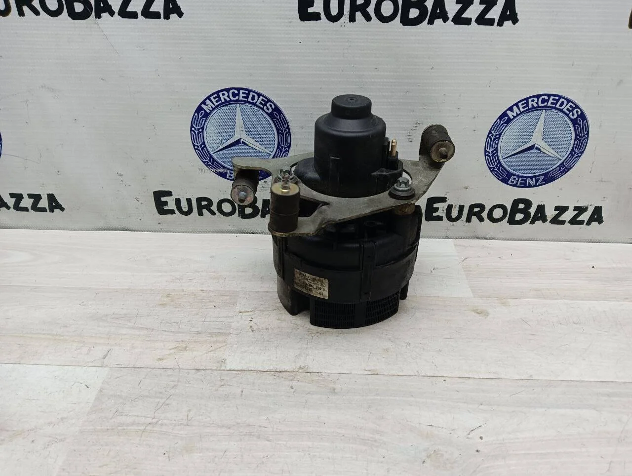 Насос продувки катализаторов Mercedes W219